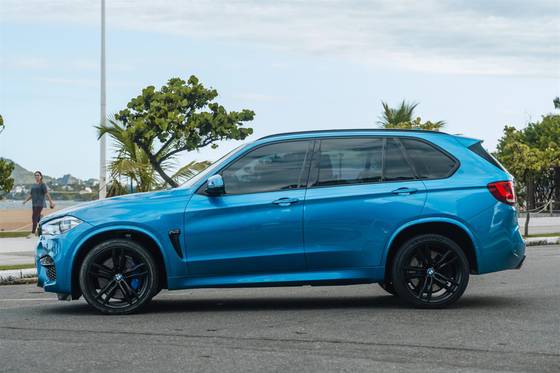 BMW X5 4.4 V8 TURBO GASOLINA M AUTOMATICO
